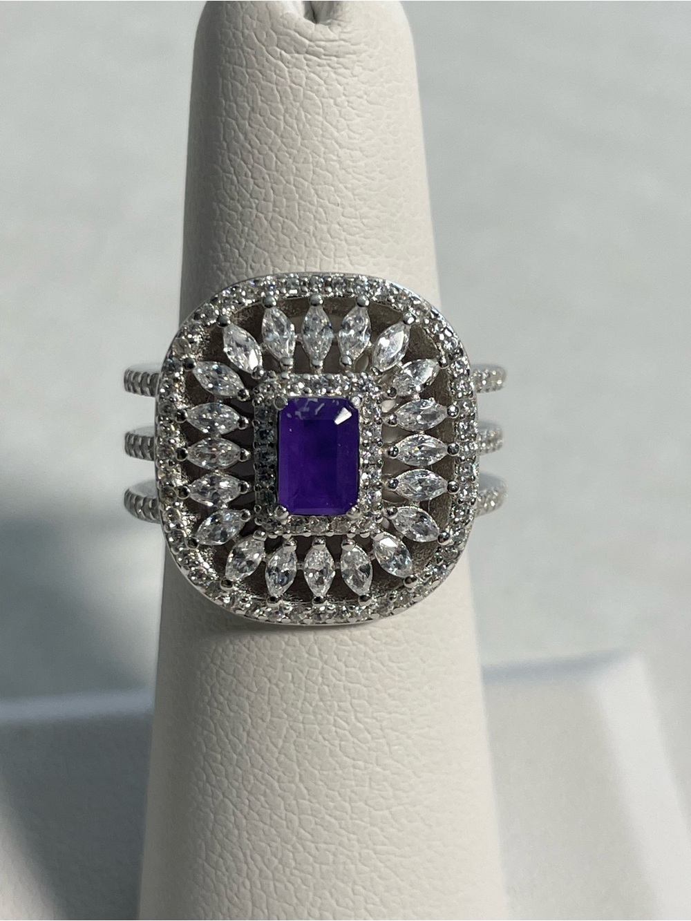 Bomb Party OG Ultra Rare Unicorn Ring “Triple Crown, Triple Threat” Sz6